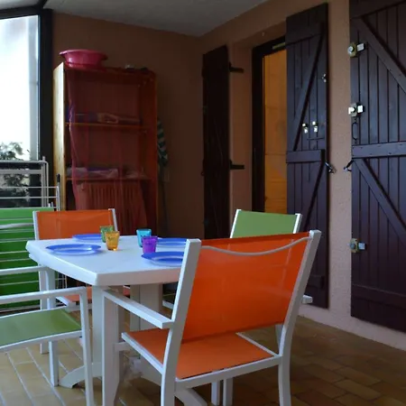 T2 Avec Piscine, Jardinet Et Parking A 250m De La A Saint-cyprien - Fr-1-225d-22 Apartment *