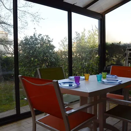 Apartment T2 Avec Piscine, Jardinet Et Parking A 250m De La A Saint-cyprien - Fr-1-225d-22 Saint-Cyprien (Pyrenees-Orientales)
